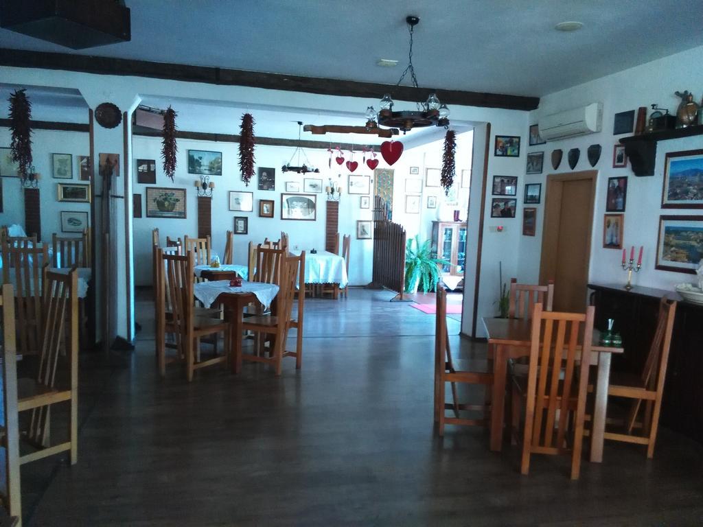 Apartament Nora ブラショフ エクステリア 写真